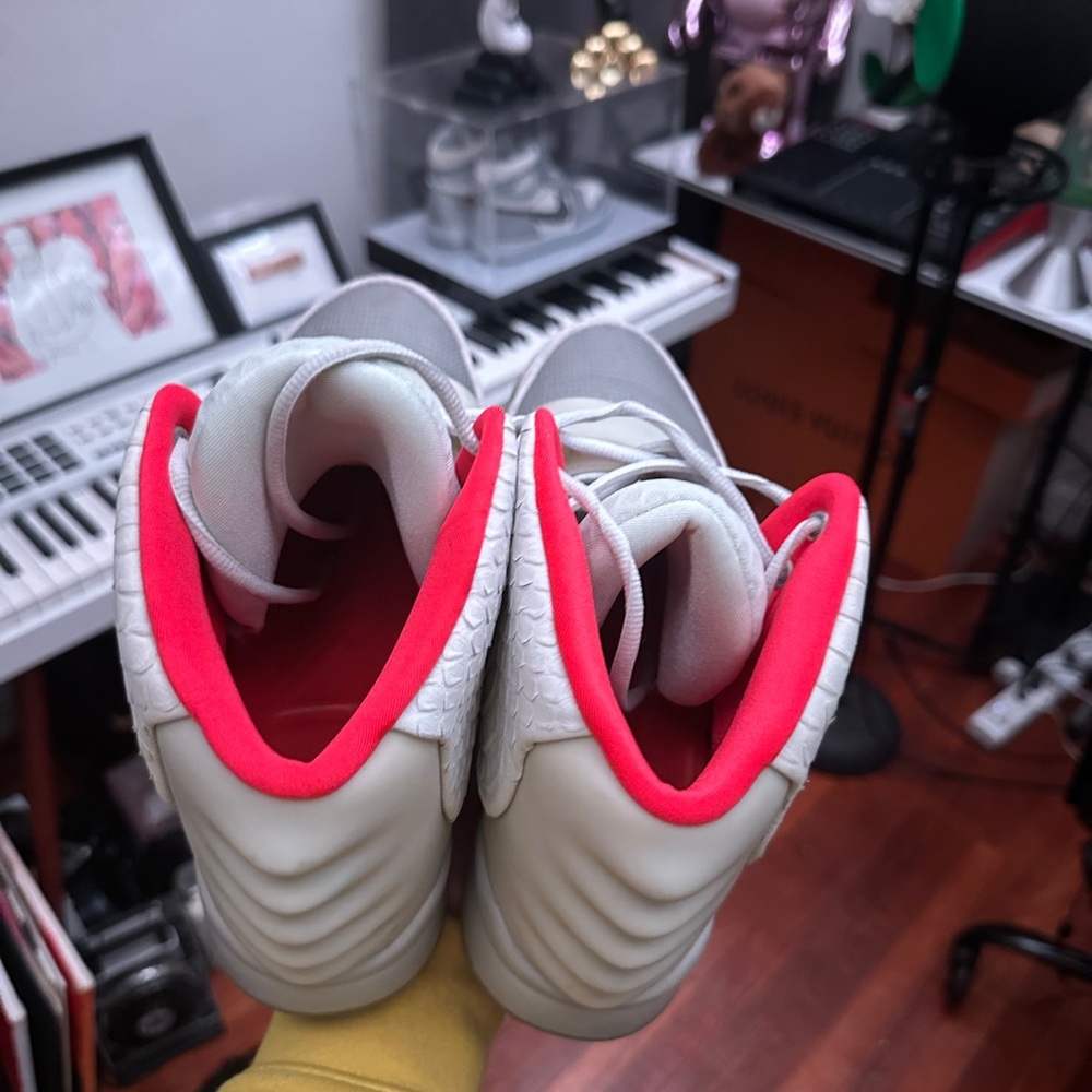 Only worn 3 times